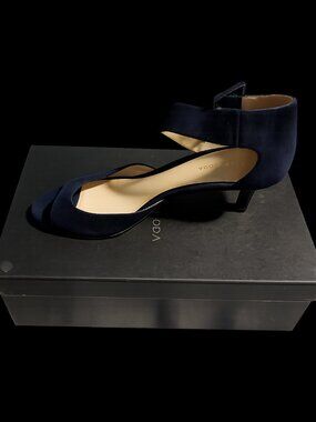 ✨ Pelle Moda Navy Suede Ankle Strap Heels – Women’s Size 9M ✨